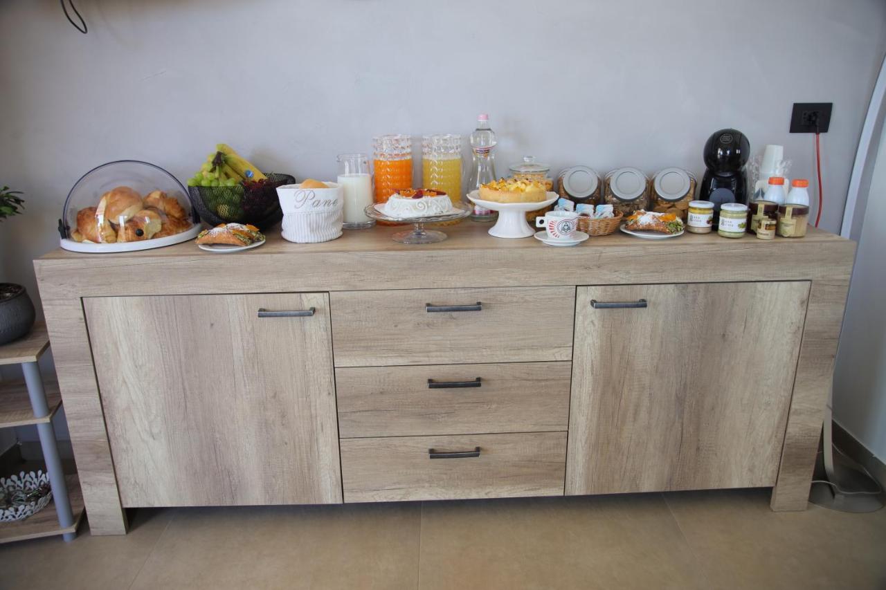 Queen Room with Pool View,1125214284:JPEG