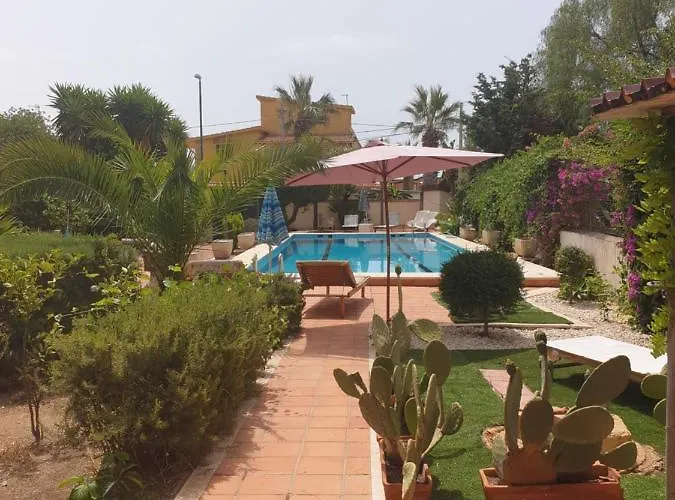 Hotel con piscina: Casa Nostra Villa Cellini